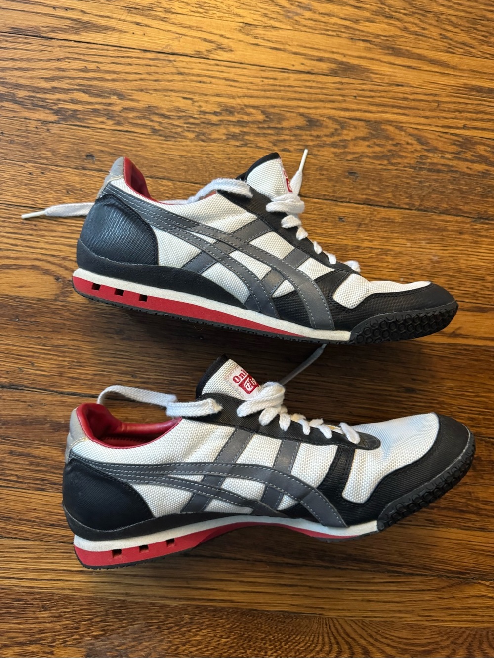 Onitsuka Tiger by Asics White Black Gray with Red Accent Men's Sneakers - Picture 6 of 11